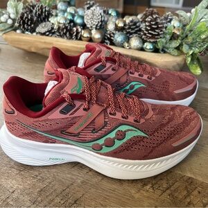 Saucony Women's Athletic Guide 16 Sneakers Size 7